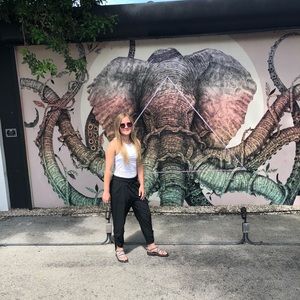 Meet your Posher, Sierra